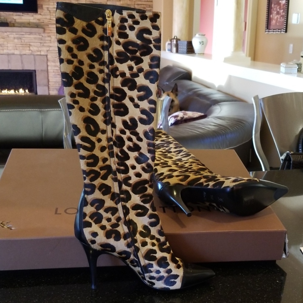 Louis Vuitton up to knee  boots heeled